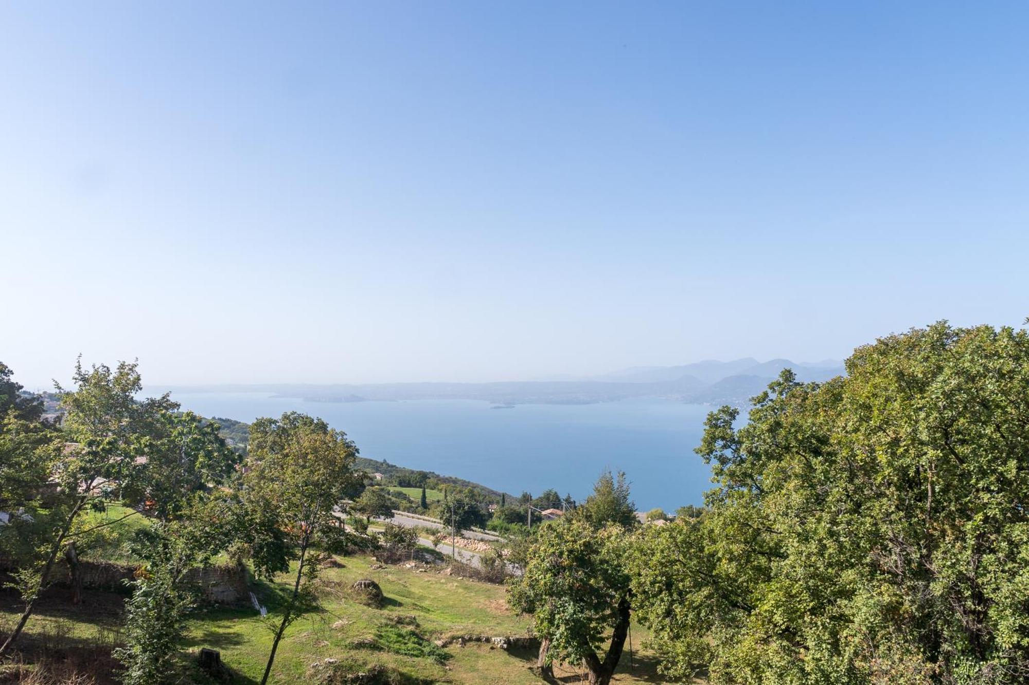 Garda Panorama With Garden & Bbq San Zeno di Montagna